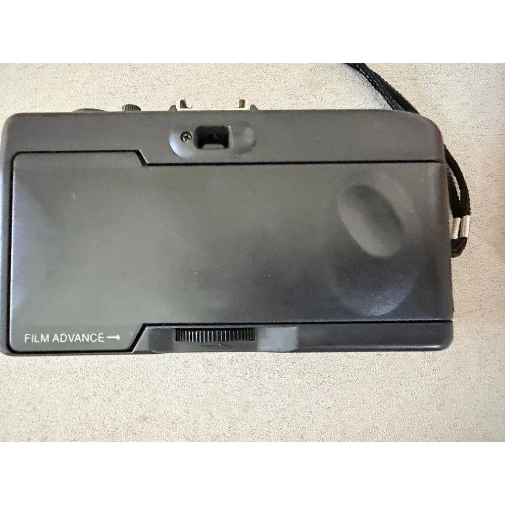 Vivitar EZ 35 35mm Film Camera with Sylvania Flip Flash Super 10 Two Pack Black